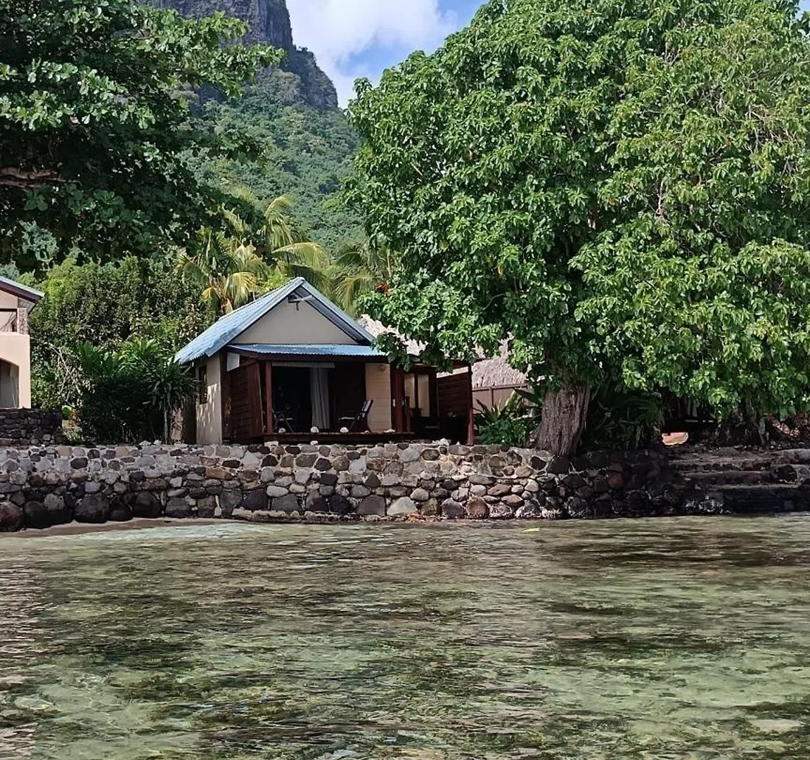 La Perle De Moorea Fare Moana Iti Bord De Lagon Pied Dans L'Eau Dans La Baie D'Opunohu בית נופש